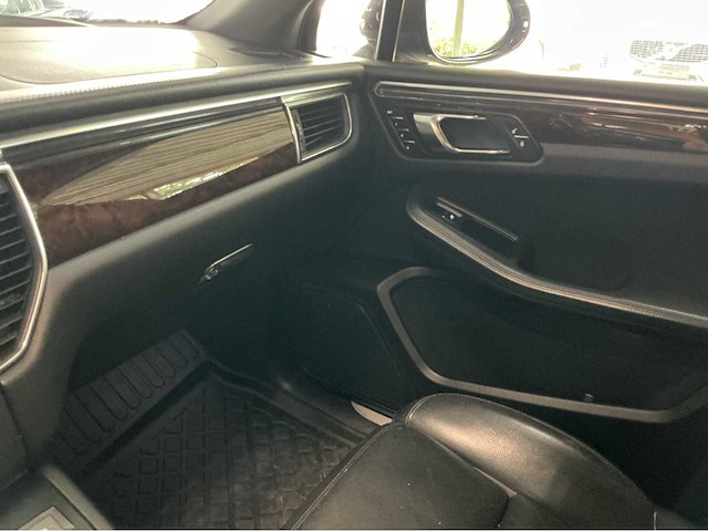 Porsche macan s 95b | 3.0 v6 biturbo | 2016 | 340 pk | awd | luchtvering | btw auto - afbeelding 29 van  37