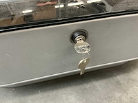 Porsche oplaadstation - afbeelding 11 van  16