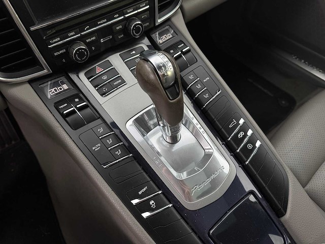 Porsche panamera 3.6 2010 | pk-547-r - afbeelding 3 van  36
