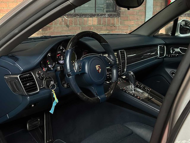 Porsche panamera 3.6 v6 300pk 2011 - afbeelding 8 van  33