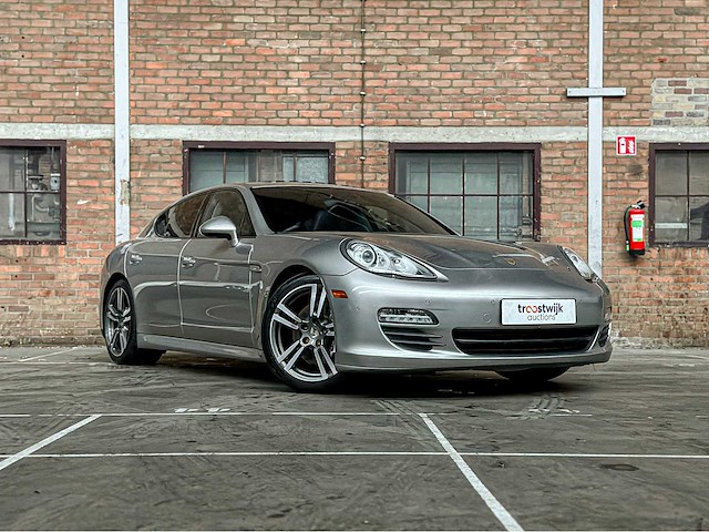 Porsche panamera 3.6 v6 300pk 2011 - afbeelding 32 van  33