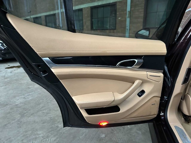 Porsche panamera 3.6 v6 305pk 2013 - afbeelding 28 van  38
