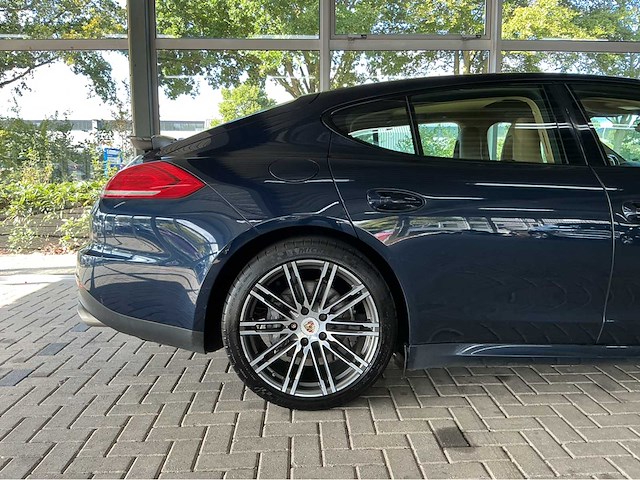 Porsche panamera 4 edition | 3.6 v6 310pk | 2016 | 20 inch 911 turbo iii wielen | pasm | bose | btw auto - afbeelding 11 van  11
