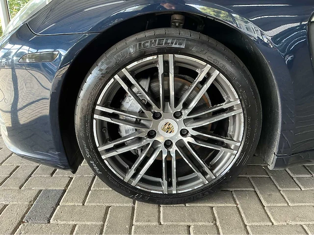 Porsche panamera 4 edition | 3.6 v6 310pk | 2016 | 20 inch 911 turbo iii wielen | pasm | bose | btw auto - afbeelding 37 van  40