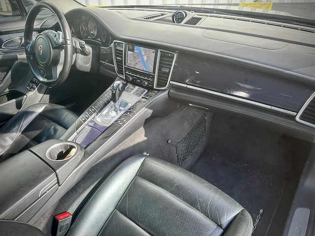 Porsche panamera 4.8 4s automaat; hsj-54-r - afbeelding 18 van  18