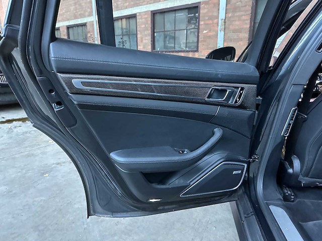 Porsche panamera 4s 4.0 v8 sport-chrono 421pk 2017 (origineel-nl), ns-629-z - afbeelding 33 van  51