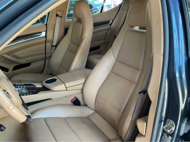 Porsche panamera 4s | 4.8 v8 | 2010 | youngtimer | 400 pk | pdk | awd - afbeelding 10 van  24