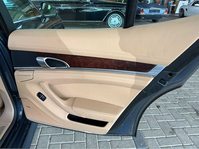 Porsche panamera 4s | 4.8 v8 | 2010 | youngtimer | 400 pk | pdk | awd - afbeelding 20 van  36