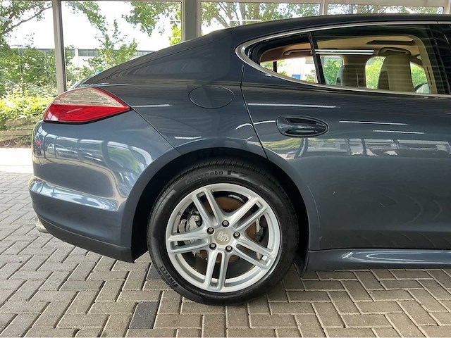 Porsche panamera 4s | 4.8 v8 | 2010 | youngtimer | 400 pk | pdk | awd - afbeelding 36 van  36