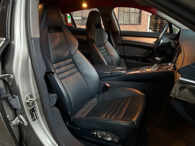 Porsche panamera 4s 4.8 v8 400pk 2009 - afbeelding 50 van  58