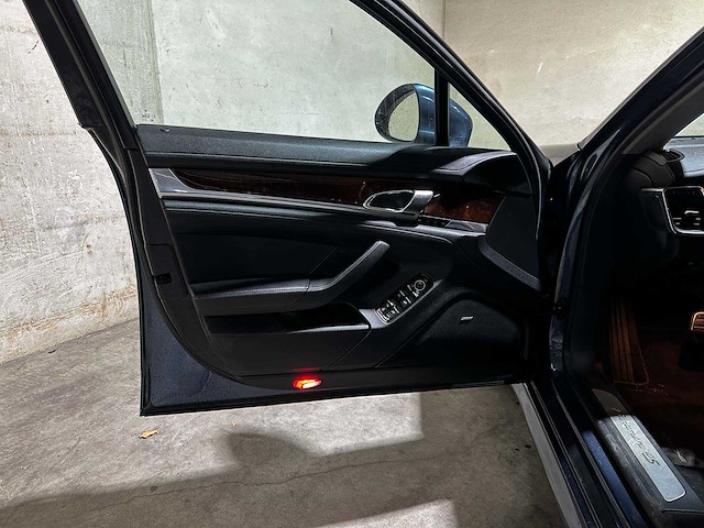 Porsche panamera 4s 4.8 v8 400pk 2010 sport-chrono - afbeelding 26 van  43