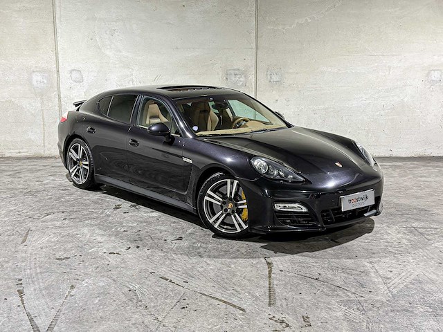 Porsche panamera gts 4.8 v8 430pk 2012 sport-chrono - afbeelding 50 van  52