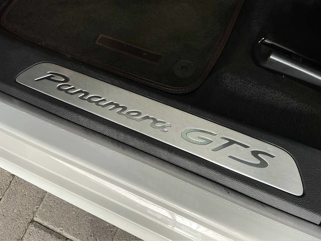 Porsche panamera gts 4.8 v8 | 440 pk | sportsedan | pdk automaat | awd 2012 btw auto - afbeelding 10 van  54