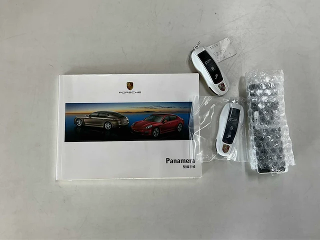 Porsche panamera gts 4.8 v8 | 440 pk | sportsedan | pdk automaat | awd 2012 btw auto - afbeelding 42 van  54