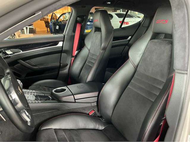 Porsche panamera gts 970 | 4.8 v8 | 2012 | 430 pk | awd | pdk | sport chrono | luchtvering/pdcc | 42.000 km | btw auto - afbeelding 11 van  37