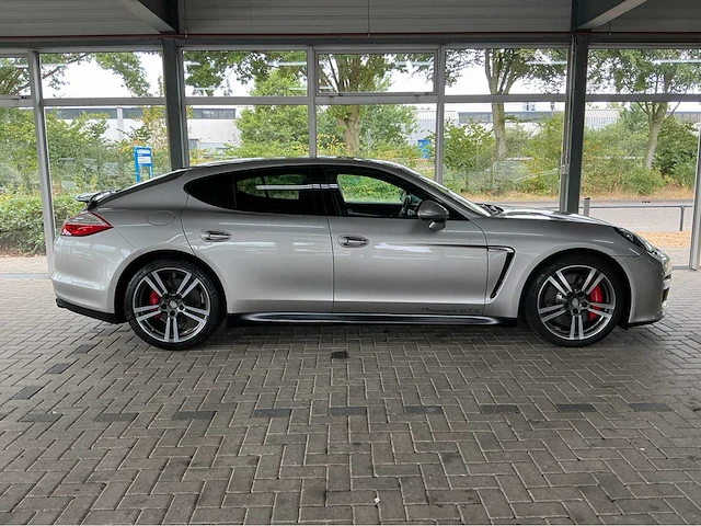 Porsche panamera gts 970 | 4.8 v8 | 2012 | 430 pk | awd | pdk | sport chrono | luchtvering/pdcc | 42.000 km | btw auto - afbeelding 35 van  37