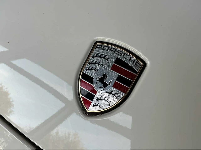 Porsche panamera s | 4.8 v8 | 400 pk | 2010 | youngtimer | 77.000 km | 19 inch panamera turbo wielen | porsche entry & drive | bose | btw auto - afbeelding 2 van  61