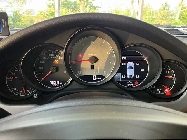 Porsche panamera s | 4.8 v8 | 400 pk | 2010 | youngtimer | 77.000 km | 19 inch panamera turbo wielen | porsche entry & drive | bose | btw auto - afbeelding 11 van  61