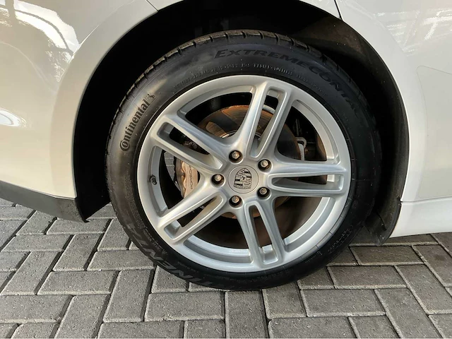 Porsche panamera s | 4.8 v8 | 400 pk | 2010 | youngtimer | 77.000 km | 19 inch panamera turbo wielen | porsche entry & drive | bose | btw auto - afbeelding 56 van  61