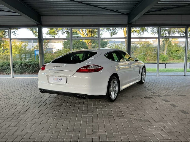 Porsche panamera s | 4.8 v8 | 400 pk | 2010 | youngtimer | 77.000 km | 19 inch panamera turbo wielen | porsche entry & drive | bose | btw auto - afbeelding 4 van  61