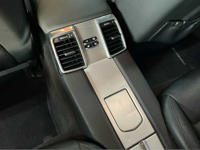 Porsche panamera s | 4.8 v8 | 400 pk | 2010 | youngtimer | 77.000 km | 19 inch panamera turbo wielen | porsche entry & drive | bose | btw auto - afbeelding 22 van  61