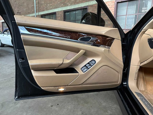 Porsche panamera s 4.8 v8 400pk 2009 youngtimer - afbeelding 34 van  49