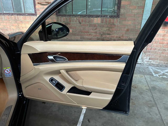 Porsche panamera s 4.8 v8 400pk 2009 youngtimer - afbeelding 41 van  49