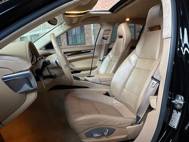 Porsche panamera s 4.8 v8 400pk 2009 youngtimer - afbeelding 44 van  49