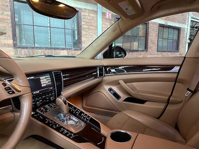 Porsche panamera s 4.8 v8 400pk 2009 youngtimer - afbeelding 21 van  42