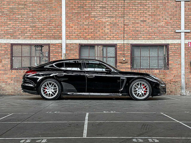 Porsche panamera s 4.8 v8 400pk 2009 youngtimer - afbeelding 2 van  49