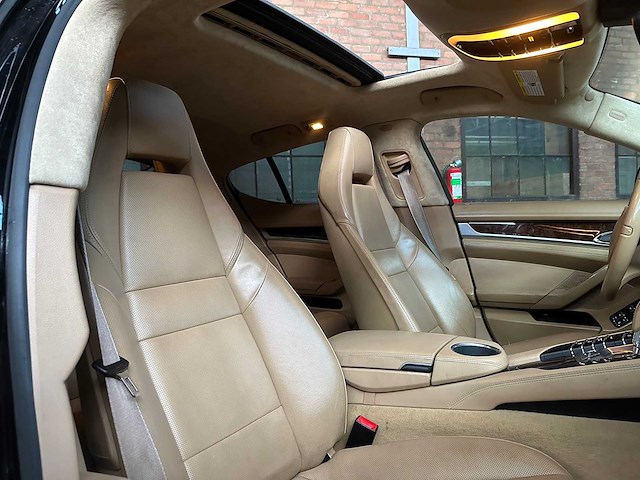 Porsche panamera s 4.8 v8 400pk 2009 youngtimer - afbeelding 43 van  49