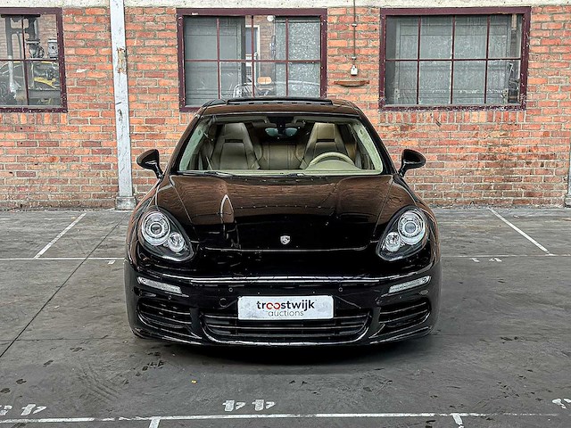 Porsche panamera s 4.8 v8 400pk 2009 youngtimer - afbeelding 46 van  49