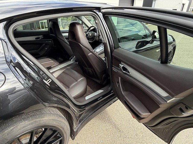 Porsche panamera s hybrid - afbeelding 10 van  28