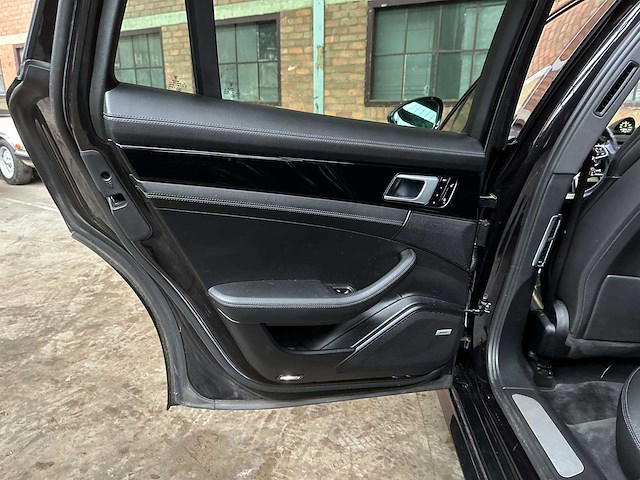 Porsche panamera sport turismo 4 e-hybrid executive 2.9 v6 462pk 2018 sport-chrono, g-856-xl - afbeelding 36 van  53