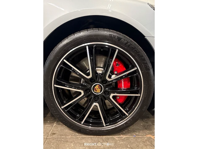 Porsche panamera sport turismo 4s e-hybrid 2.9 576pk 2022 (origineel-nl), p-048-zz - afbeelding 18 van  29