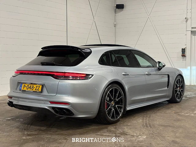 Porsche panamera sport turismo 4s e-hybrid 2.9 576pk 2022 (origineel-nl), p-048-zz - afbeelding 24 van  29