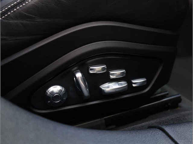 Porsche panamera sport turismo gts 4.0 453pk 2019 automaat, j-509-zs - afbeelding 24 van  43