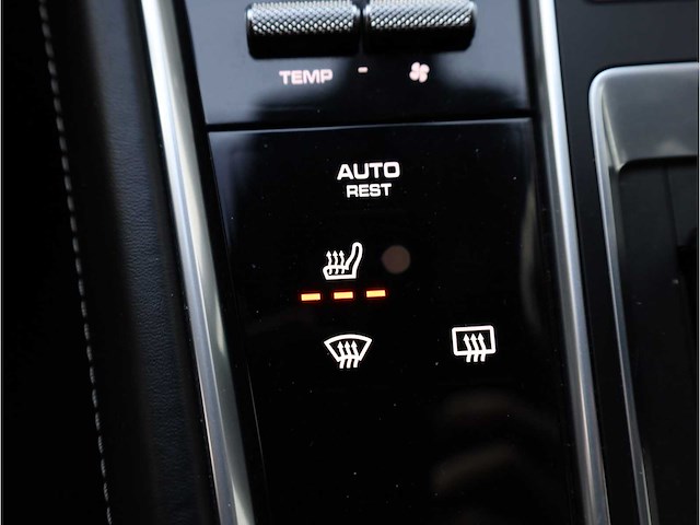 Porsche panamera sport turismo gts 4.0 453pk 2019 automaat, j-509-zs - afbeelding 15 van  42