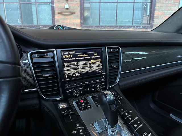 Porsche panamera turbo 4.8 v8 500pk 2009 sport-chrono, n-110-lt youngtimer - afbeelding 21 van  52
