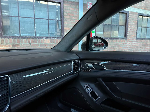 Porsche panamera turbo 4.8 v8 500pk 2009 sport-chrono, n-110-lt youngtimer - afbeelding 25 van  52