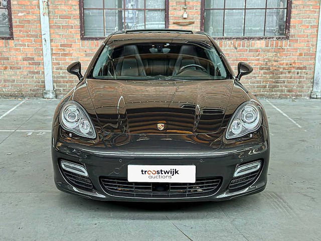 Porsche panamera turbo 4.8 v8 500pk 2009 sport-chrono, n-110-lt youngtimer - afbeelding 49 van  52