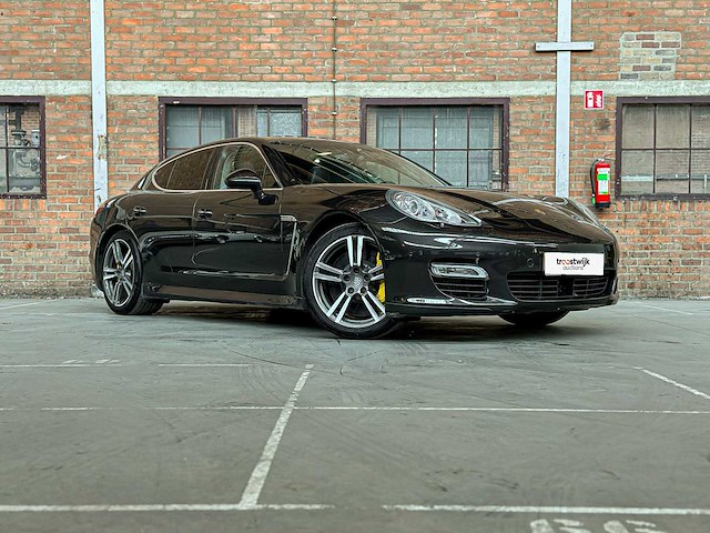 Porsche panamera turbo 4.8 v8 500pk 2009 sport-chrono, n-110-lt youngtimer - afbeelding 50 van  52