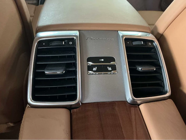 Porsche panamera turbo 4.8 v8 biturbo – 500 pk 54.000 km btw auto - afbeelding 32 van  55