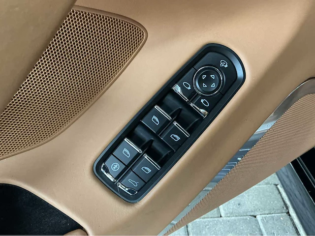 Porsche panamera turbo 4.8 v8 biturbo – 500 pk 54.000 km btw auto - afbeelding 38 van  55