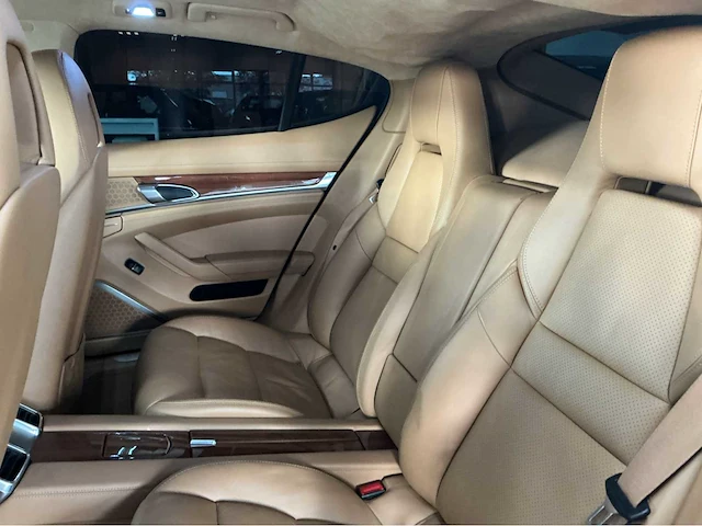 Porsche panamera turbo 4.8 v8 biturbo – 500 pk 54.000 km btw auto - afbeelding 41 van  55