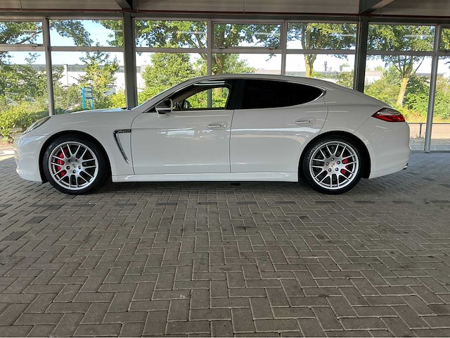Porsche panamera turbo met iconische v8 biturbo youngtimer 500 pk 2010 btw auto - afbeelding 11 van  49