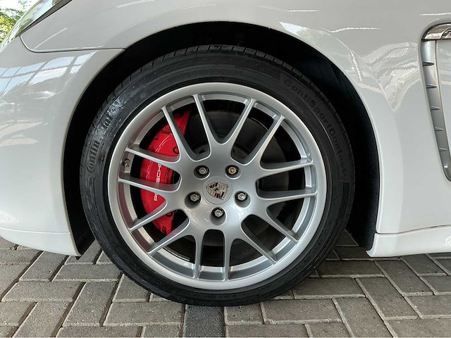 Porsche panamera turbo met iconische v8 biturbo youngtimer 500 pk 2010 btw auto - afbeelding 12 van  49