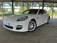 Porsche panamera turbo met iconische v8 biturbo youngtimer 500 pk 2010 btw auto