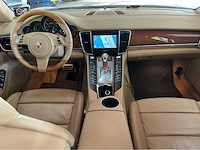 Porsche panamera turbo met iconische v8 biturbo youngtimer 500 pk 2010 btw auto - afbeelding 22 van  49