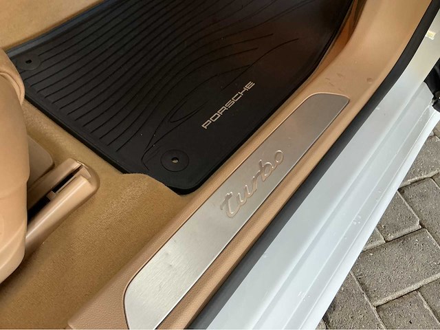 Porsche panamera turbo met iconische v8 biturbo youngtimer 500 pk 2010 btw auto - afbeelding 26 van  49